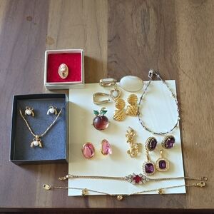 Elegant Gold Jewelry Set